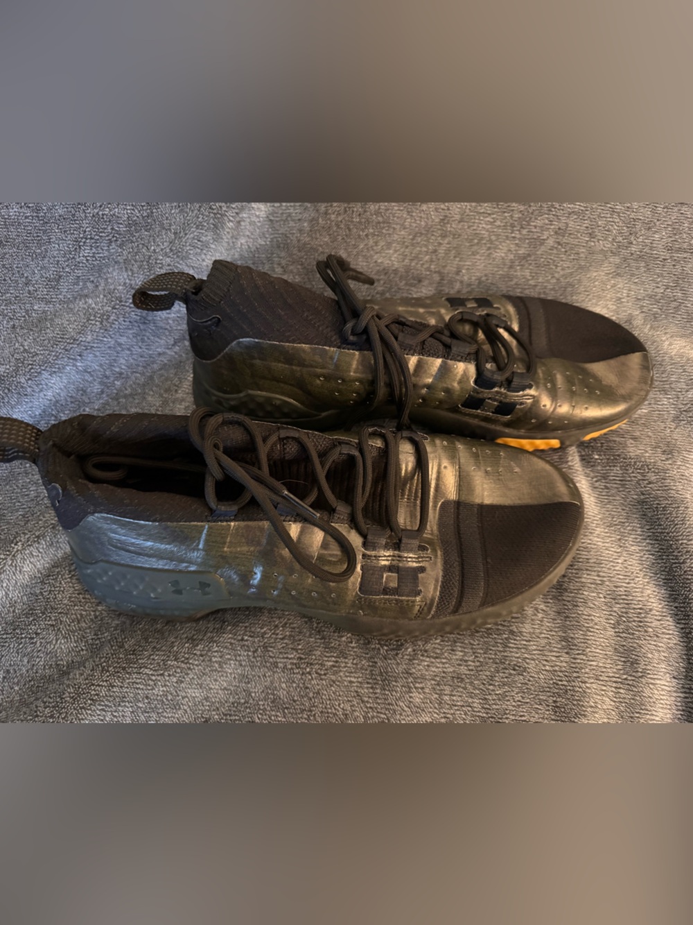 Under Armour Men’s Black Low-Top Training Sneakers